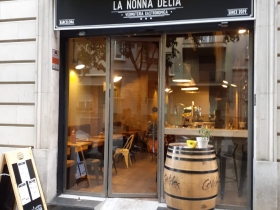 La Nonna Delia Vermutera, Foto 1