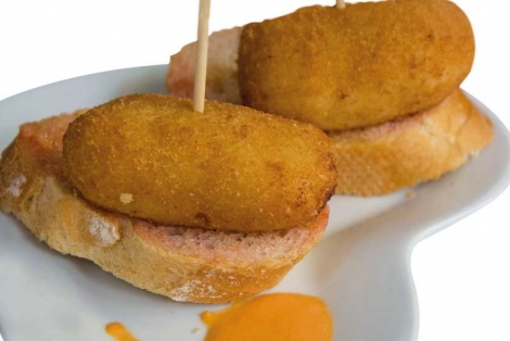 HOMEMADE CROQUETTES HOMEMADE CROQUETTES